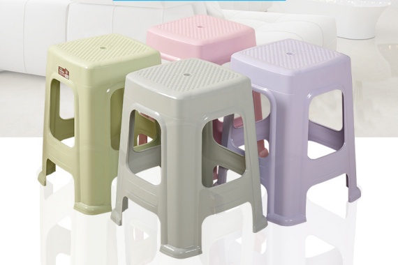 塑料凳子弧形座面的设计缺陷